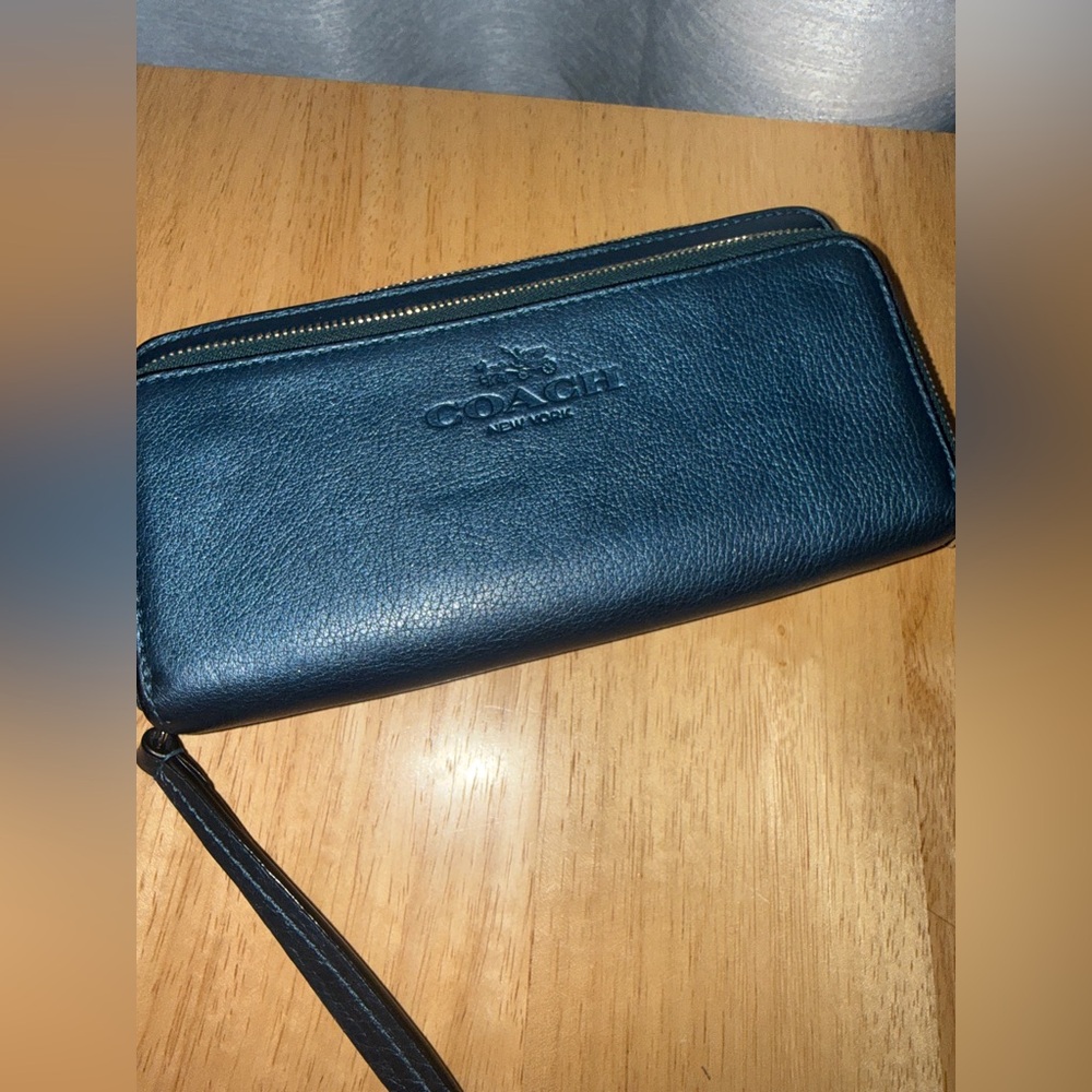 Coach Metallic Navy Double Zip Accordion Wallet/Wrislet